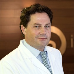 Dr. Jon Aizpurúa
